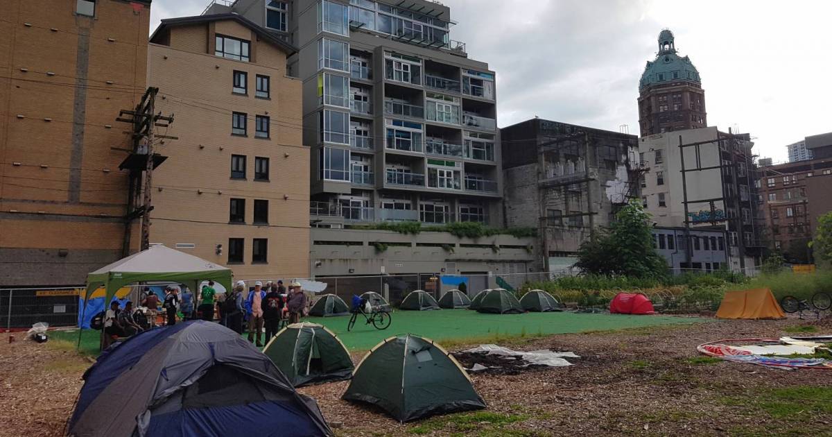Protesting Homelessness Campers Take Over Vacant Lot In The Downtown Eastside Georgia Straight Vancouver S News Entertainment Weekly