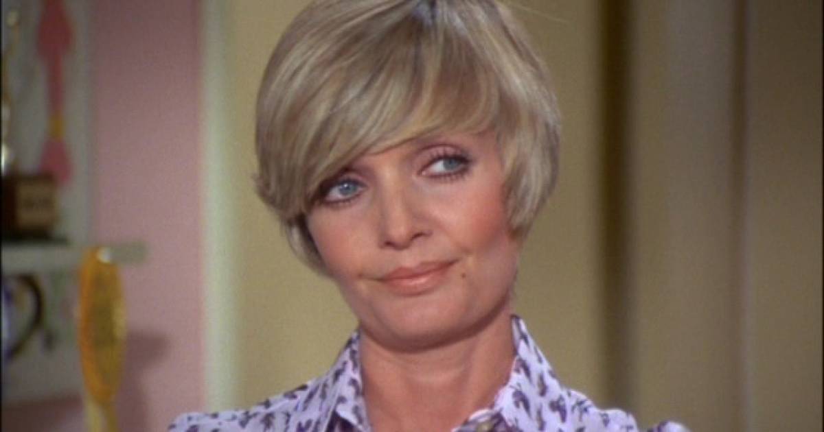 The Brady Bunch Star Florence Henderson Dies At Age 82