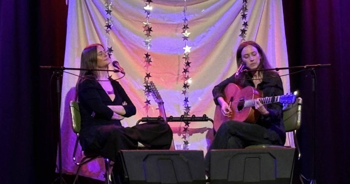 The duo, called True Mountain Laurel, made their debut on Thursday night.
