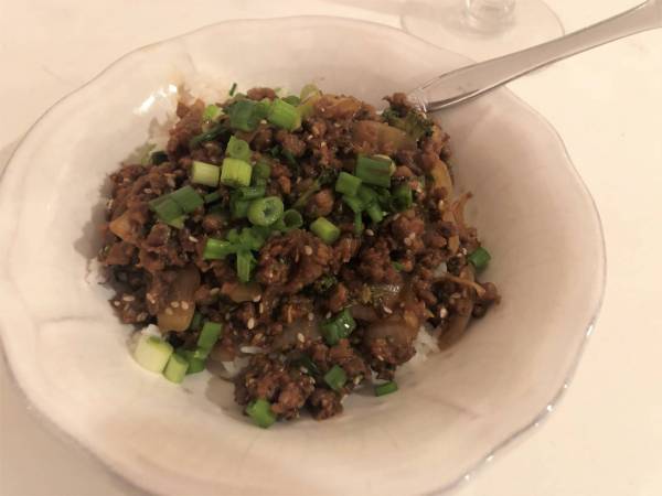 Beefless Korean bulgogi with broccoli can fill the void left by giving ...