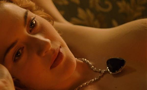 Kate Winslet's Heart of the Ocean necklace in Titanic deemed to be most  valuable jewellery in Hollywood history | Georgia Straight Vancouver's News  & Entertainment Weekly