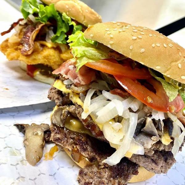 Akhir Pekan Vancouver: Kami berpikir… burger